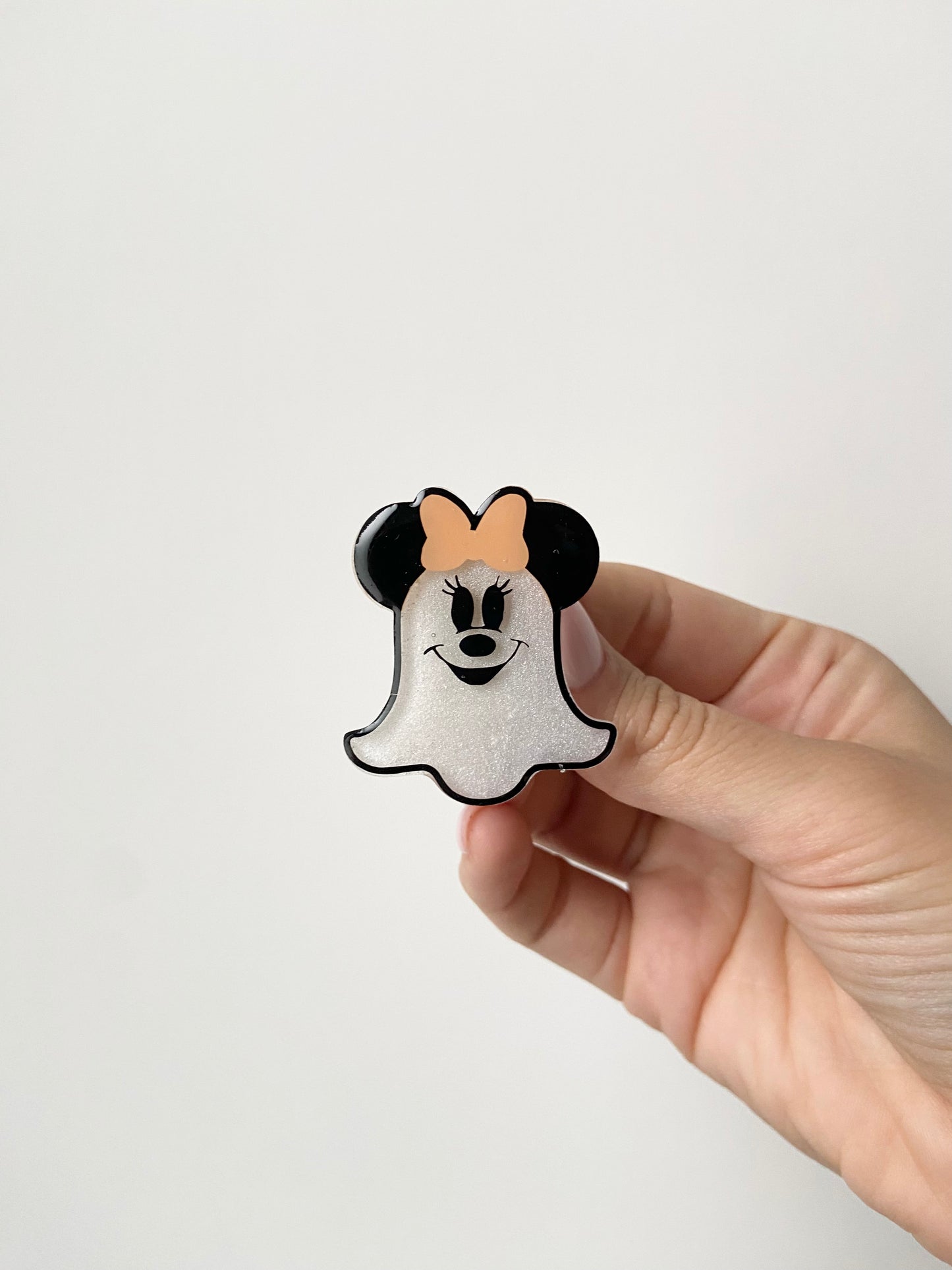 Minnie Ghost Acrylic Badge Topper